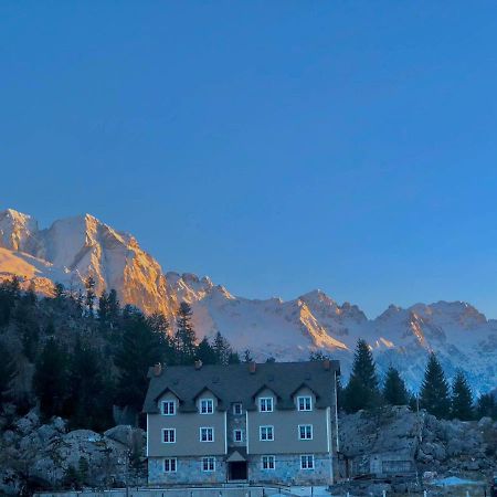 Bujtina Valbone Hotel Екстериор снимка