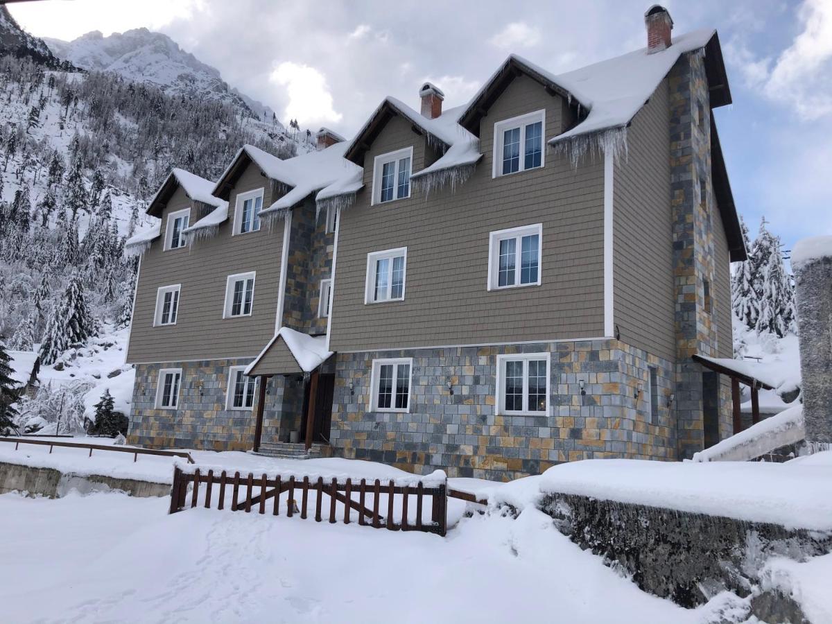 Bujtina Valbone Hotel Екстериор снимка