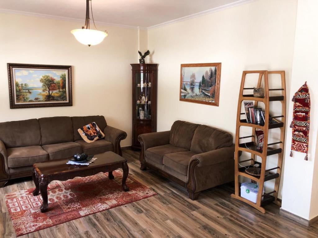 Bujtina Valbone Hotel Екстериор снимка